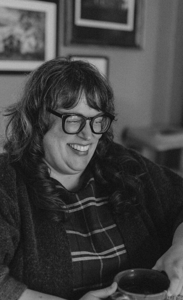Annie Mare author photo