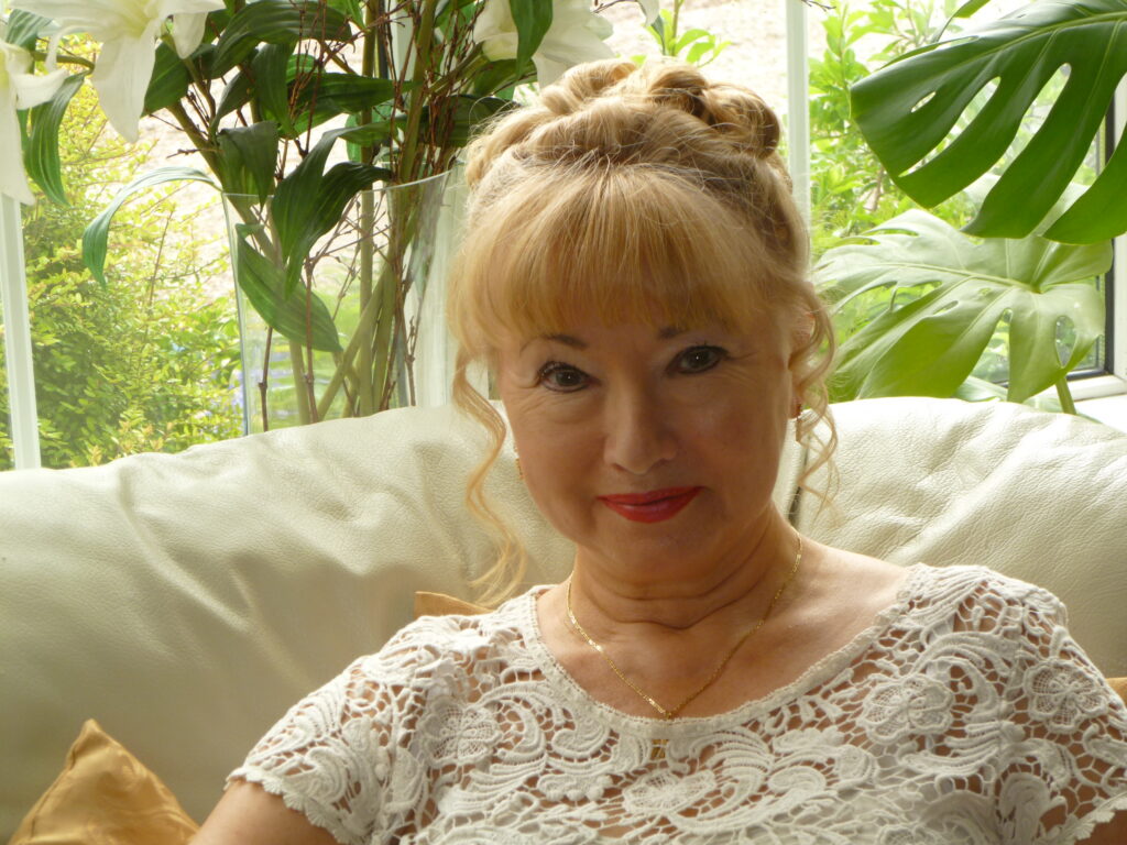 Julia Ibbotson author photo