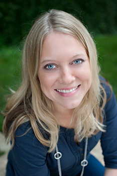 Stephanie Hansen author photo