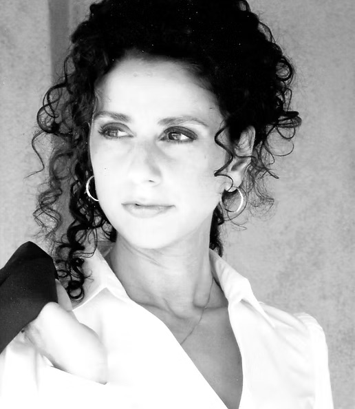 D M Siciliano author photo