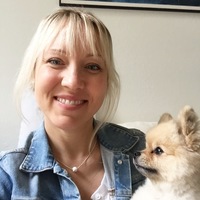 Ellie Hall author photo