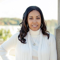 Darlene Burns author photo