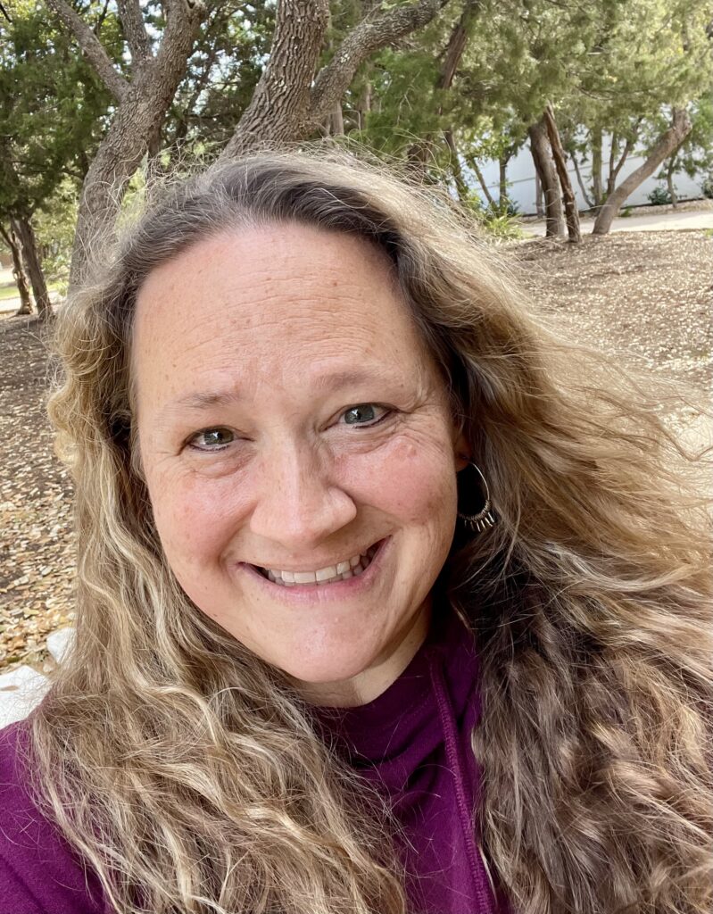 Rhea Thomas author photo