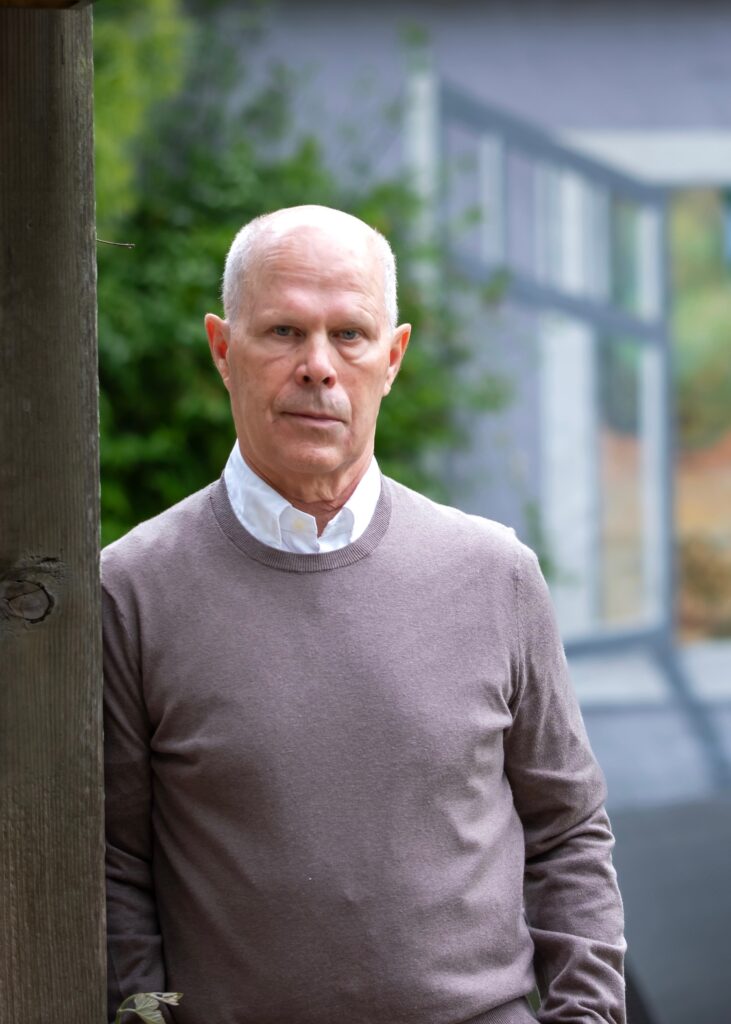 Scott Carlson author photo