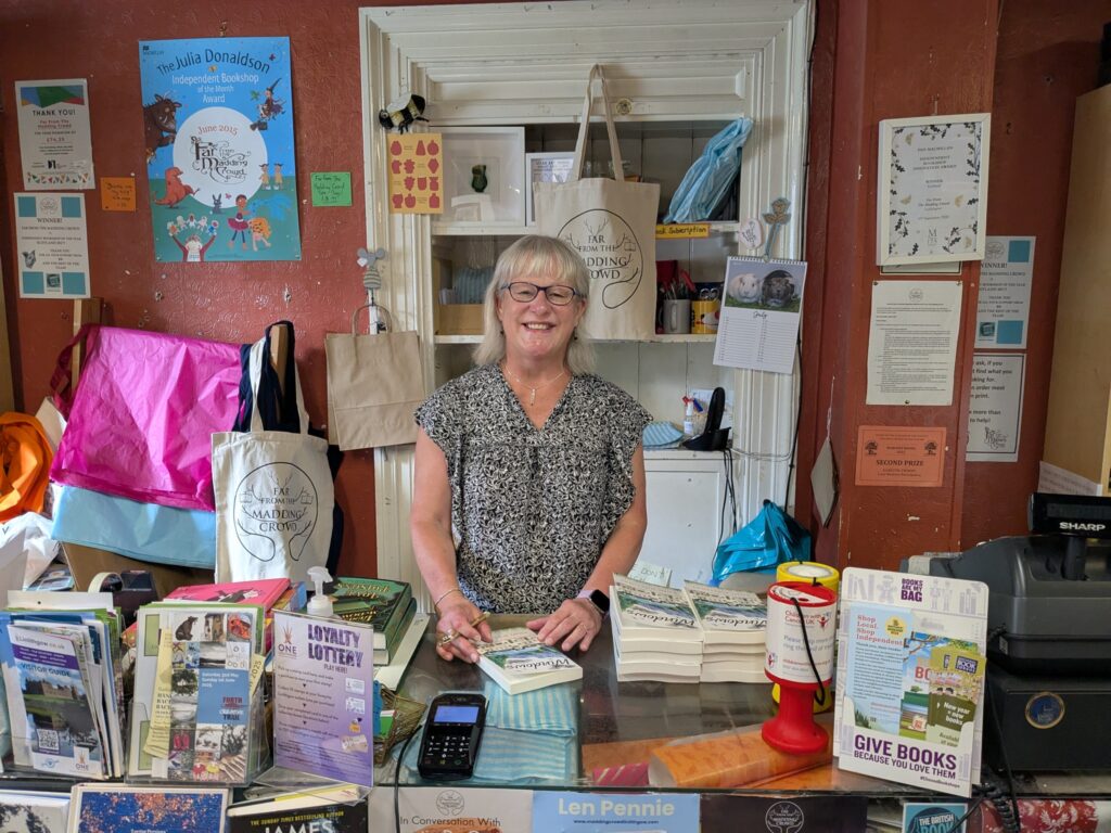 Anni Holiday author photo