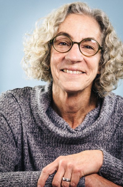 Emily Hanlon author photo