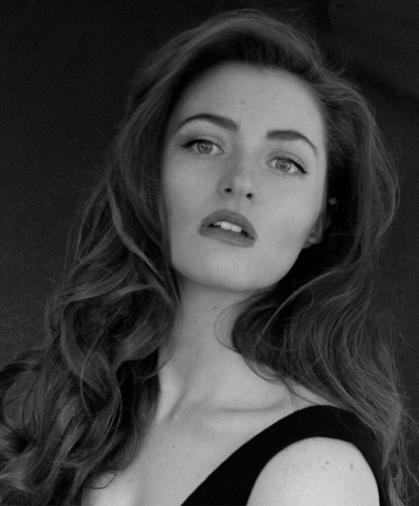 Abi Harvey author photo