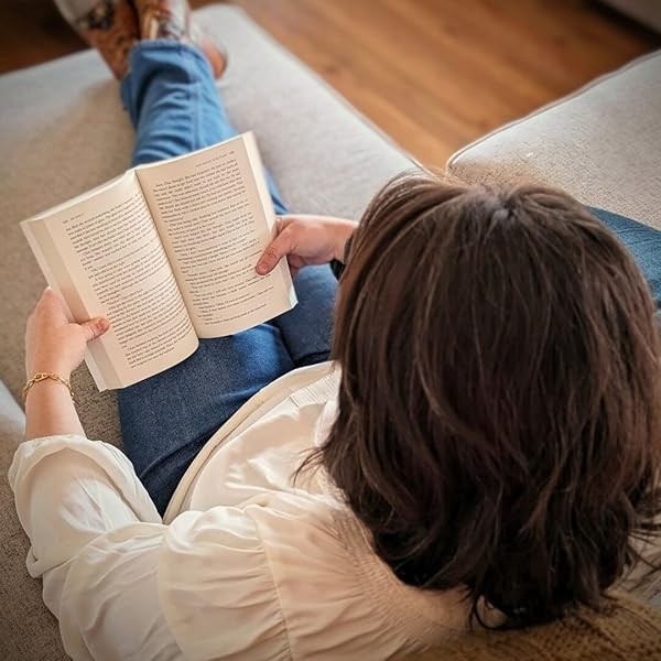 Sk Holt author photo