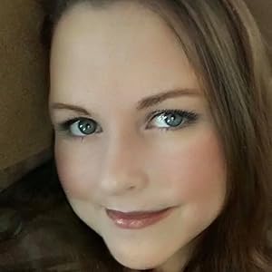 Lindsey Gray author photo